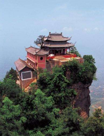 凯发k8省2019年接待国内游客3.7亿人次  旅游收入达2676亿元