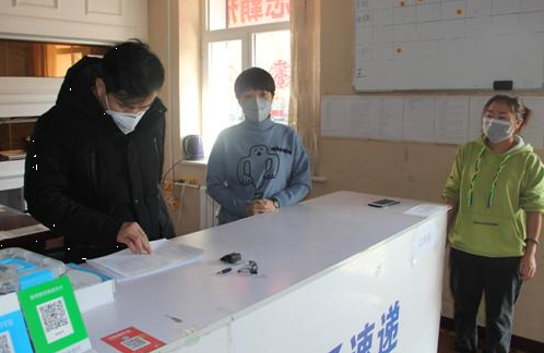 凯发k8省邮政管理局做好进口海鲜等外包装消毒